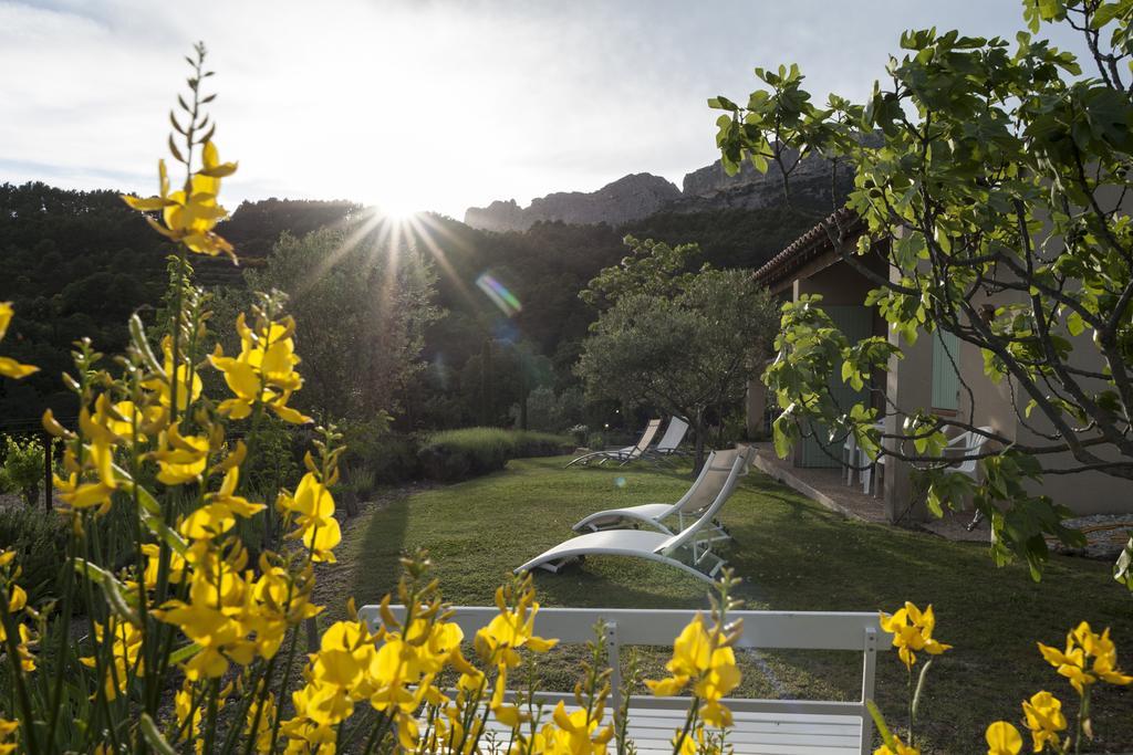 Le Grand Jardin Bed and Breakfast Lafare Esterno foto