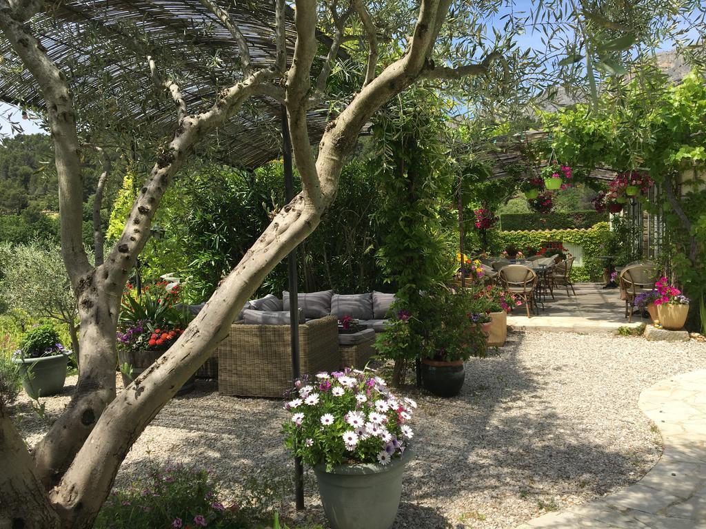 Le Grand Jardin Bed and Breakfast Lafare Esterno foto