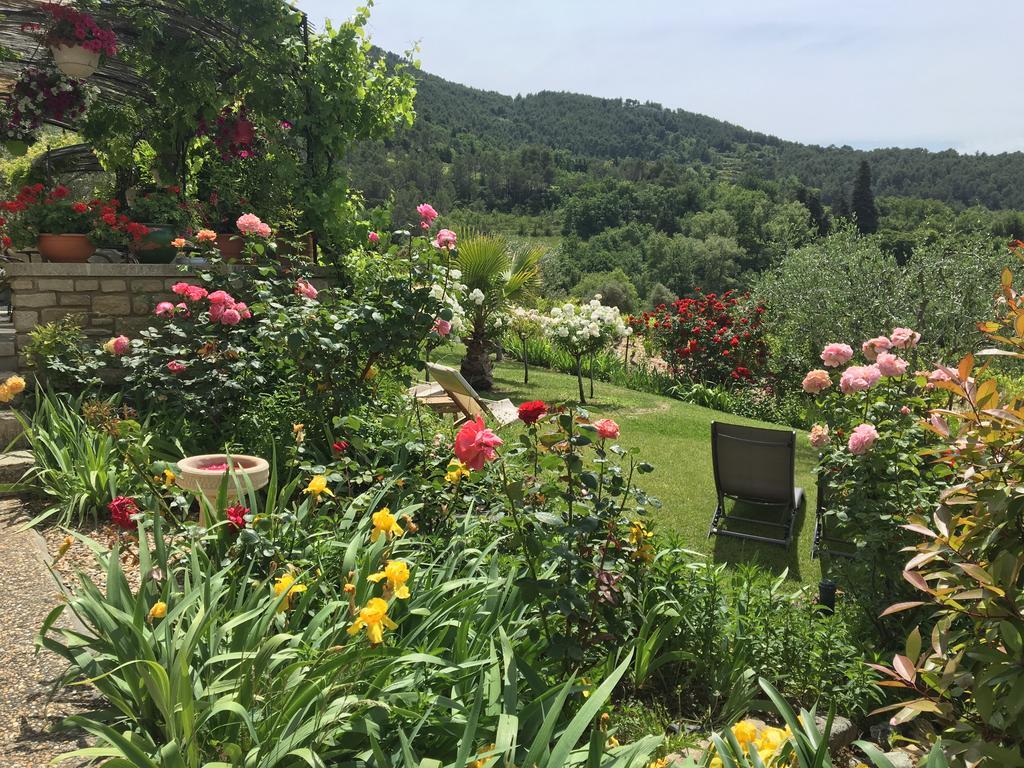 Le Grand Jardin Bed and Breakfast Lafare Esterno foto