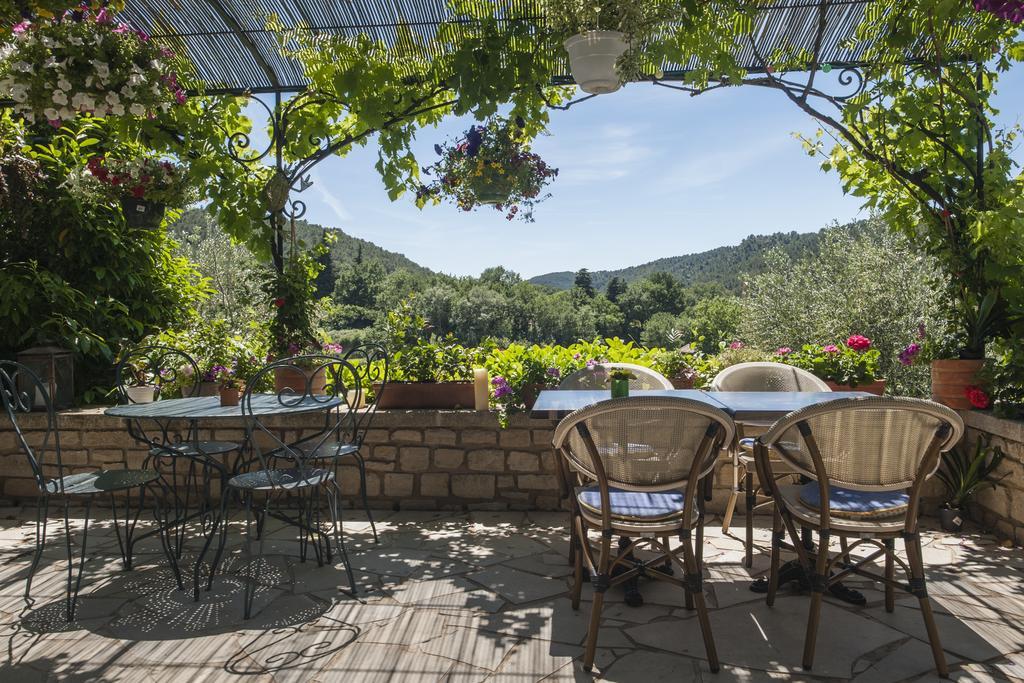 Le Grand Jardin Bed and Breakfast Lafare Esterno foto