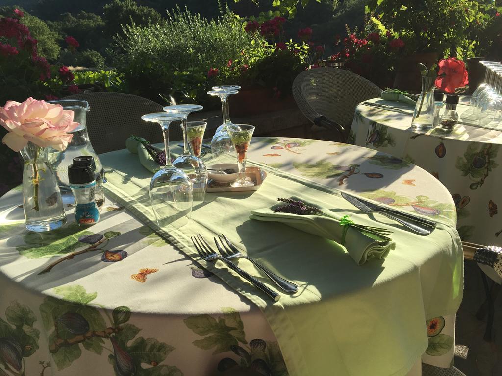 Le Grand Jardin Bed and Breakfast Lafare Esterno foto