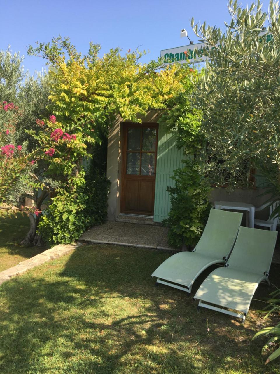 Le Grand Jardin Bed and Breakfast Lafare Esterno foto