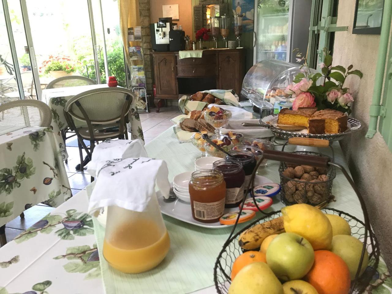 Le Grand Jardin Bed and Breakfast Lafare Esterno foto