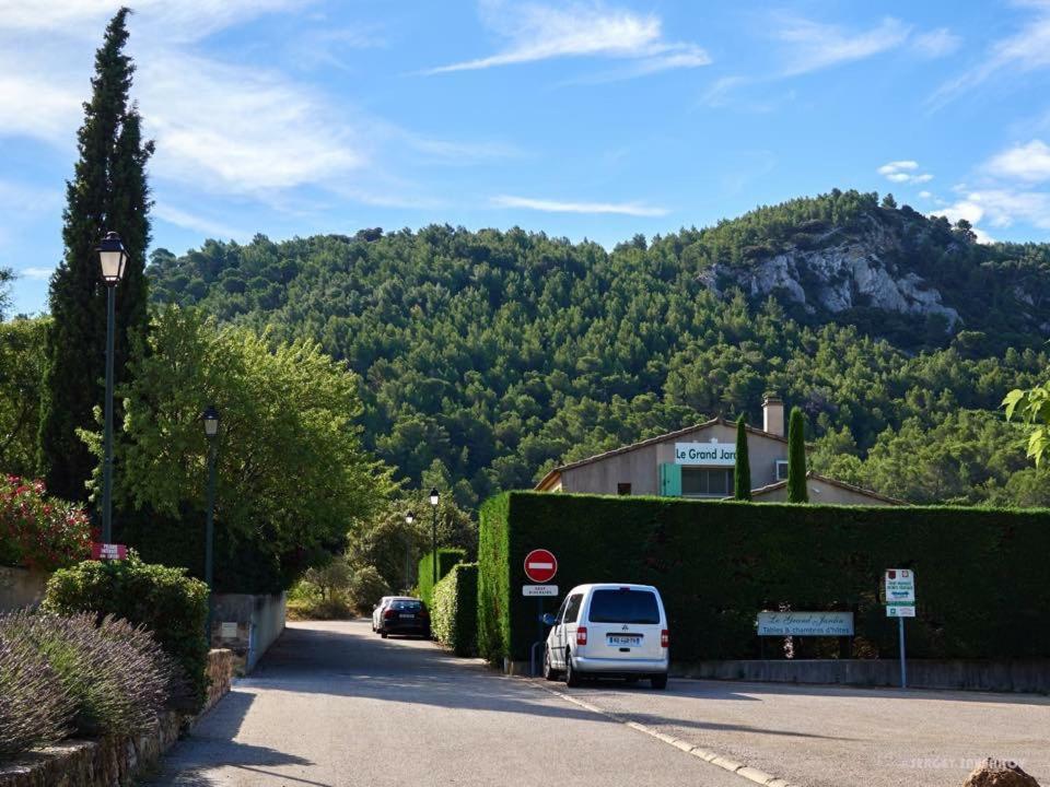 Le Grand Jardin Bed and Breakfast Lafare Esterno foto