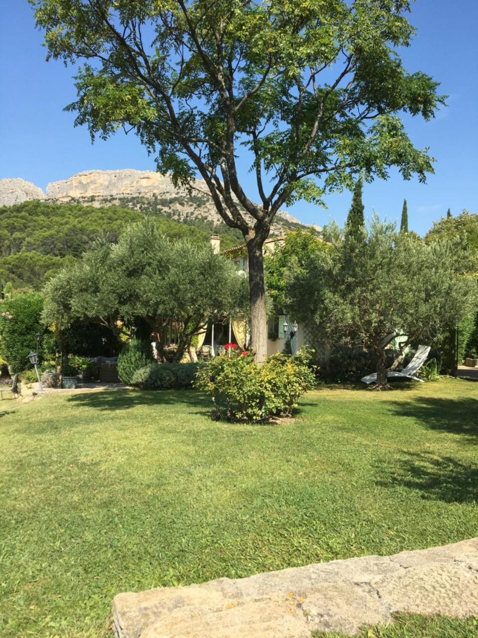 Le Grand Jardin Bed and Breakfast Lafare Esterno foto