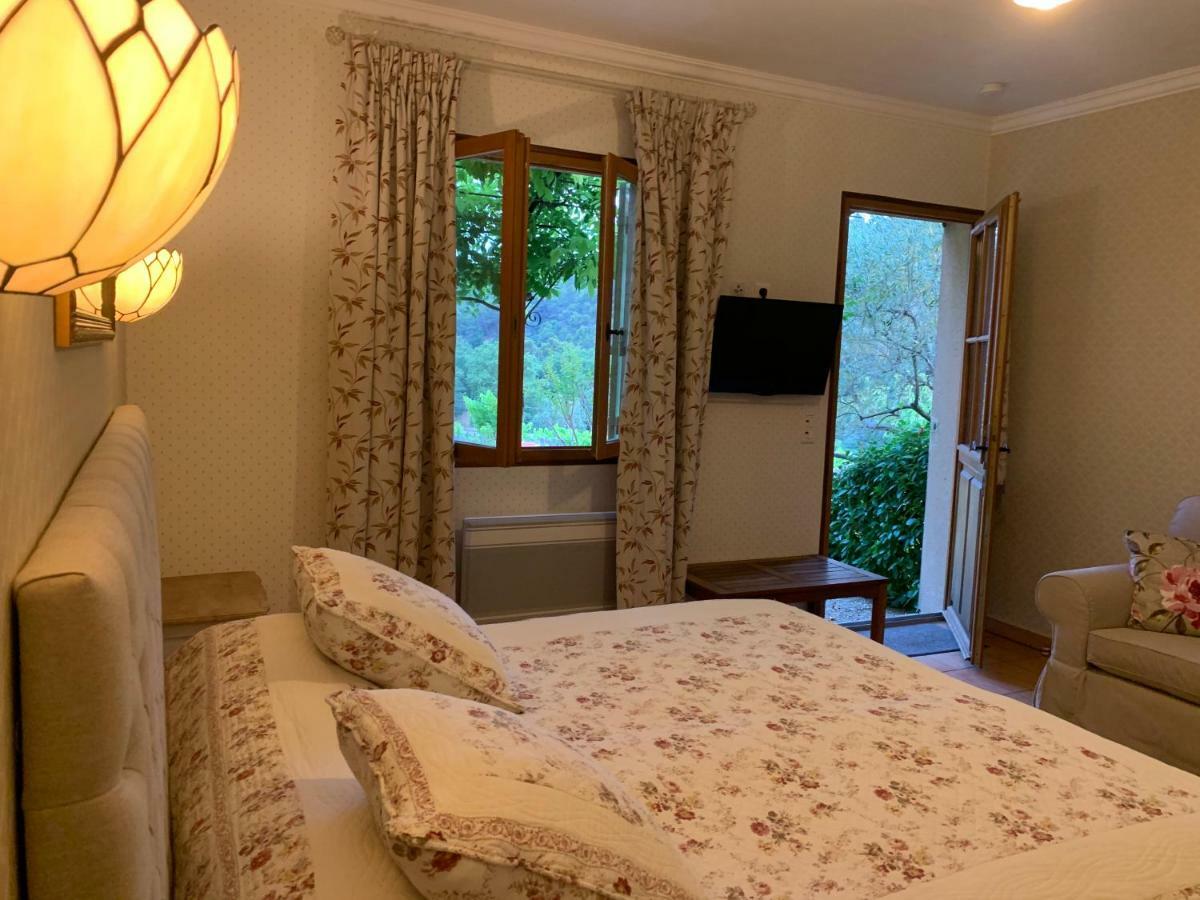 Le Grand Jardin Bed and Breakfast Lafare Esterno foto