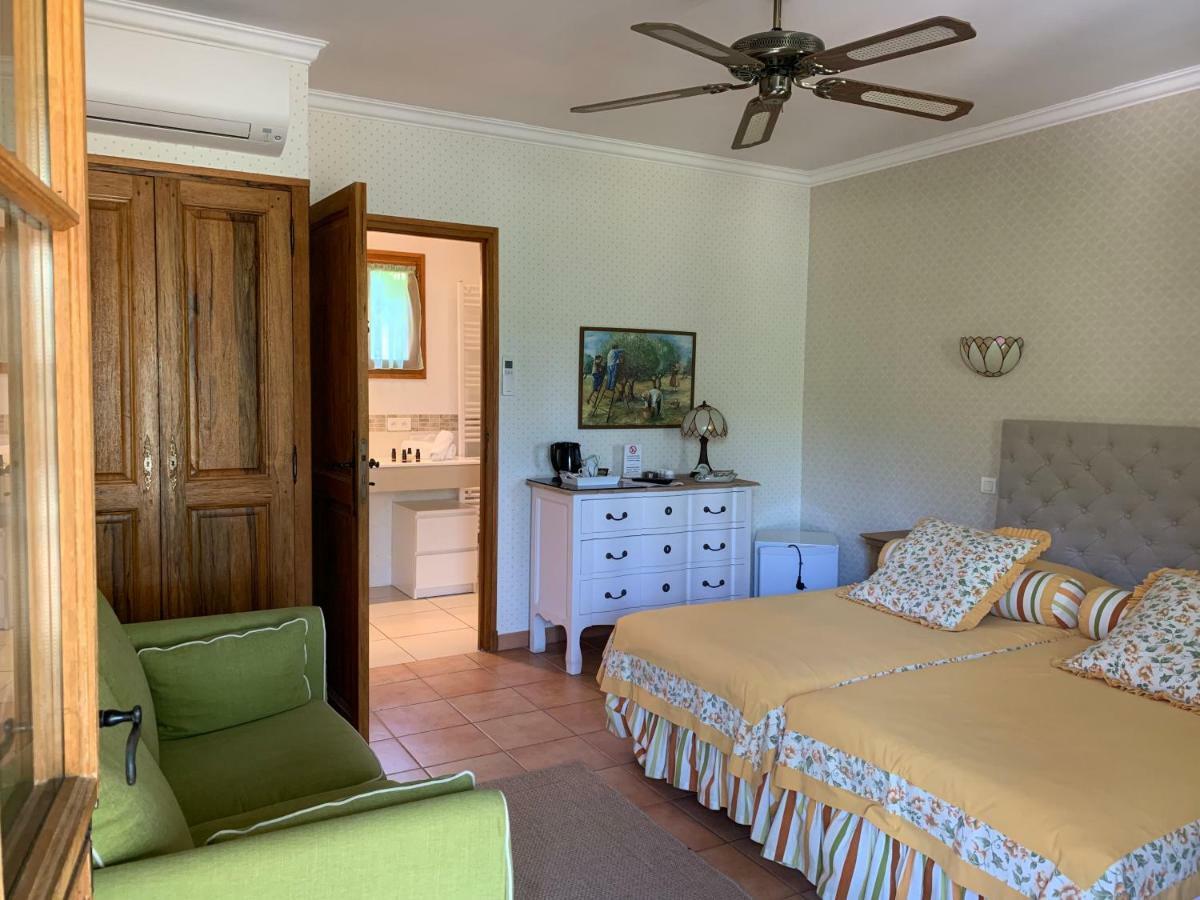 Le Grand Jardin Bed and Breakfast Lafare Esterno foto