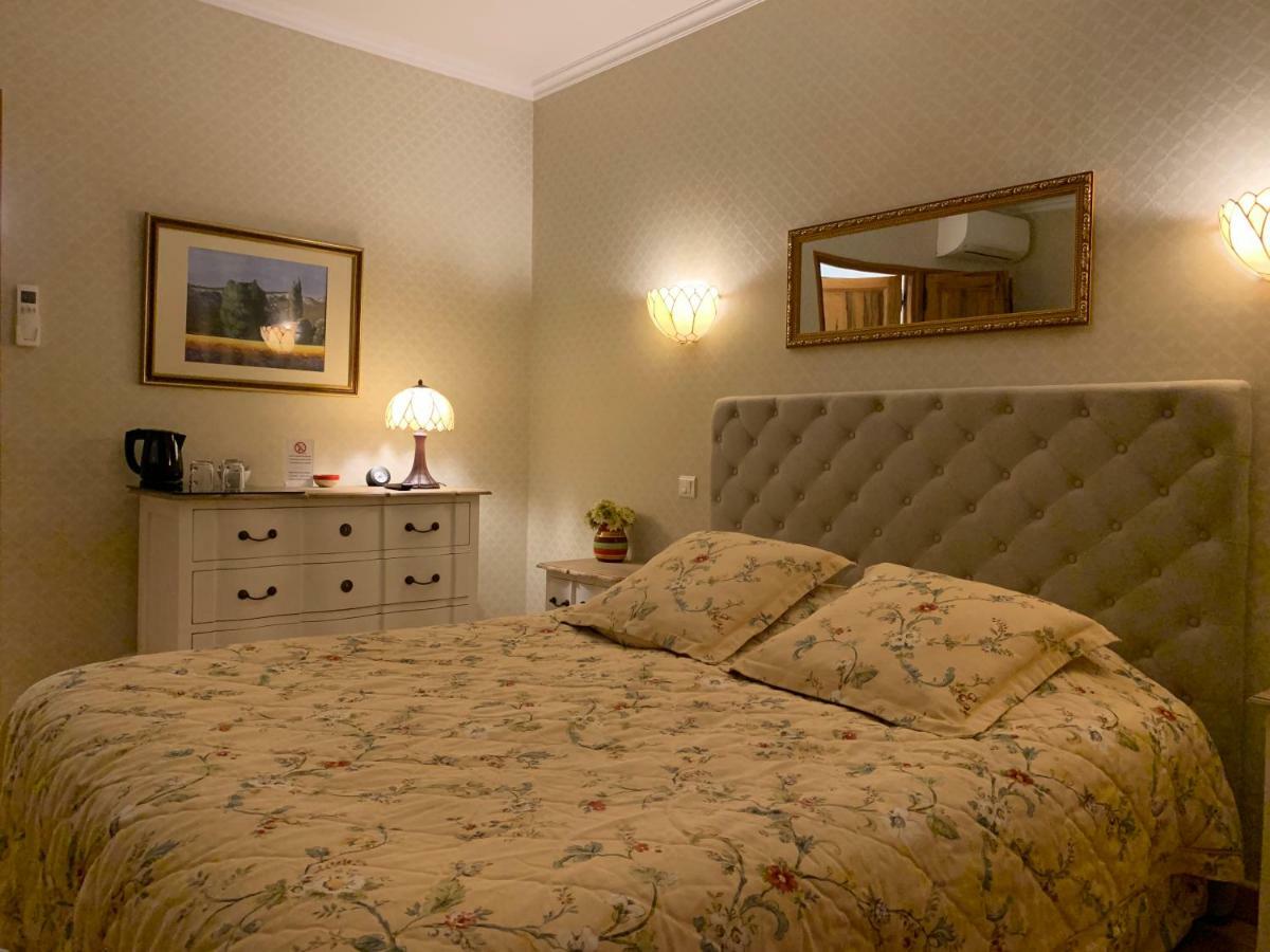 Le Grand Jardin Bed and Breakfast Lafare Esterno foto